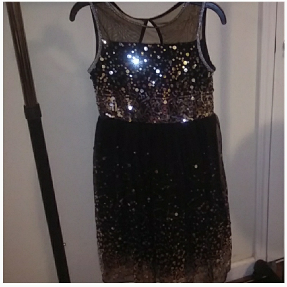AMAZING BLACK & SILVER SEQUINS DRESS